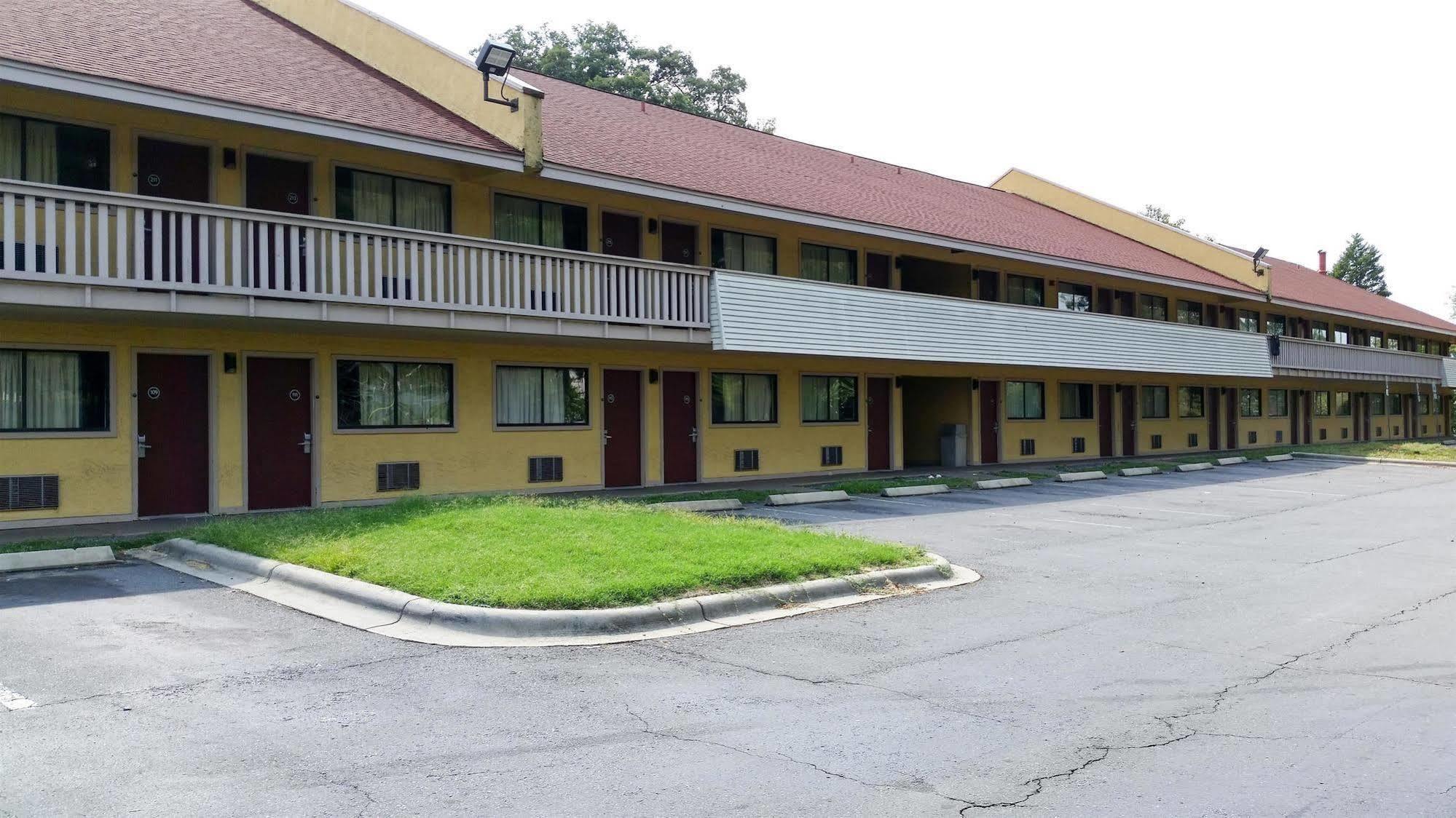 Motel 6-Charlotte, Nc - Airport Bagian luar foto